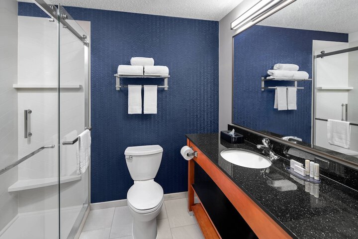 Room 10 of 27