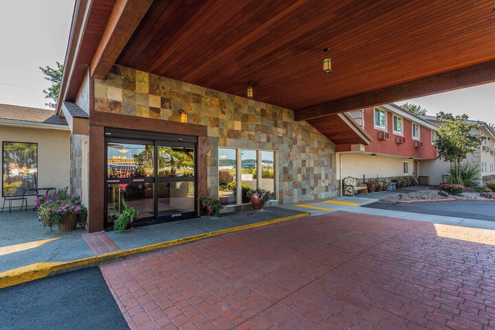 Hotel 4 of 61