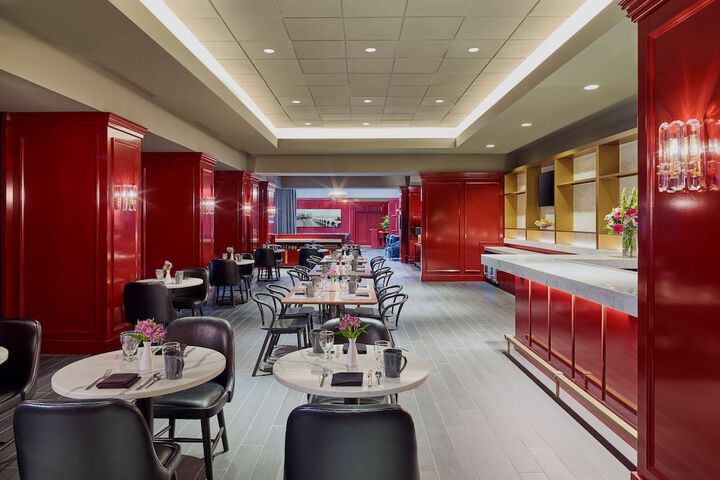 The Marquette Hotel Curio Collection by Hilton