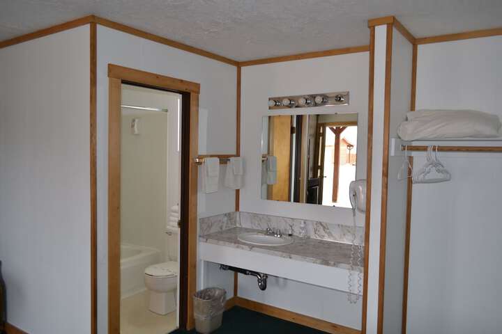 Room 13 of 23