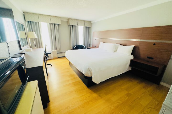 Room 44 of 53