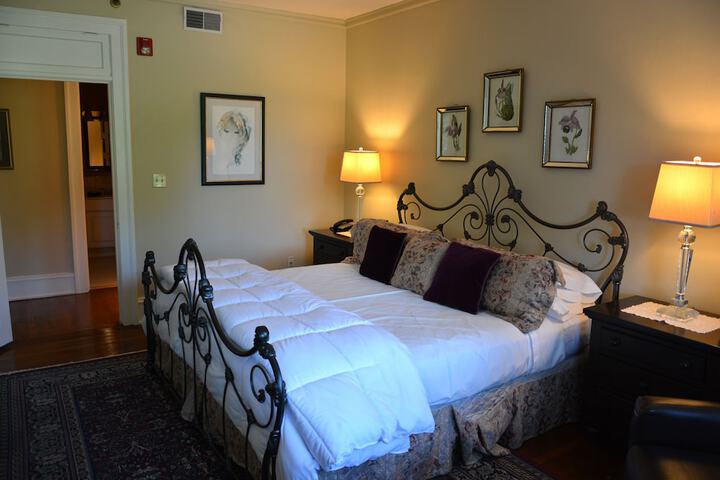 Room 42 of 92