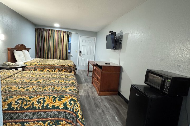 Claremore Motor Inn