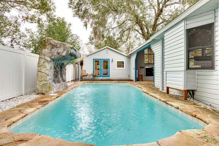Mt Dora Couples Retreat w / Shared Pool!