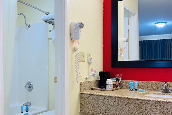 Suite 16 Motel
