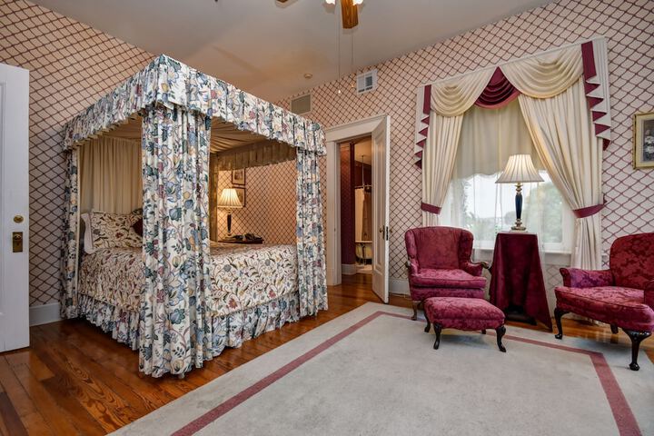 Room 15 of 78