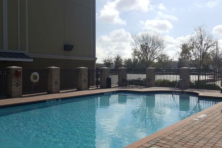 Pool 3 of 25