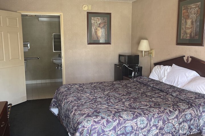 Room 15 of 20