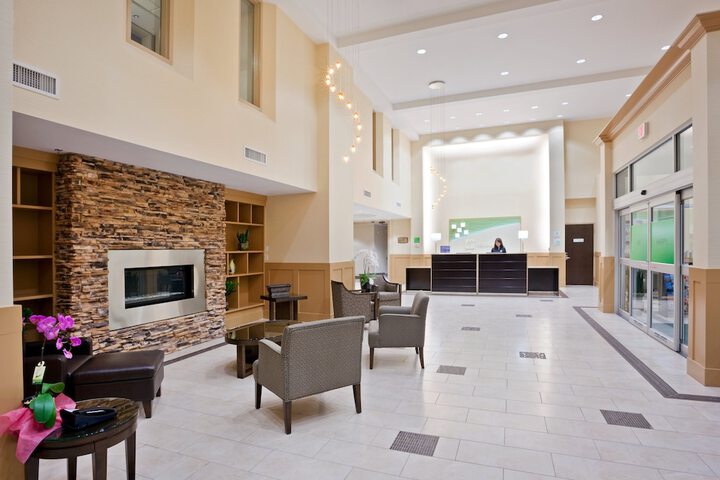 Hotel 4 of 34