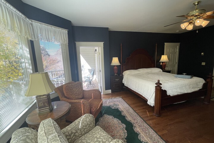 Room 12 of 67