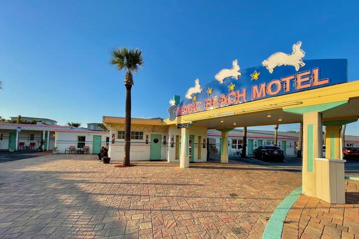 Magic Beach Motel
