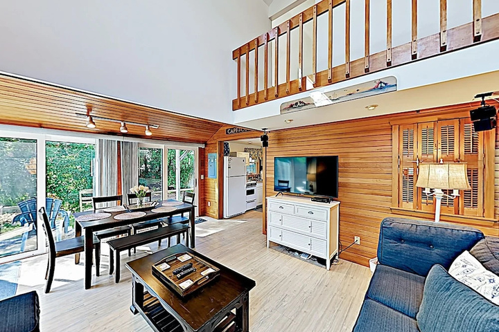 55 West Dennis - 3 Br Home
