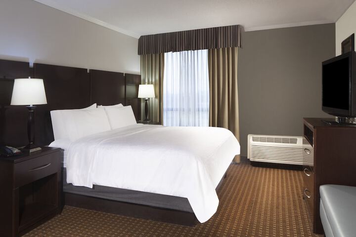Room 32 of 86