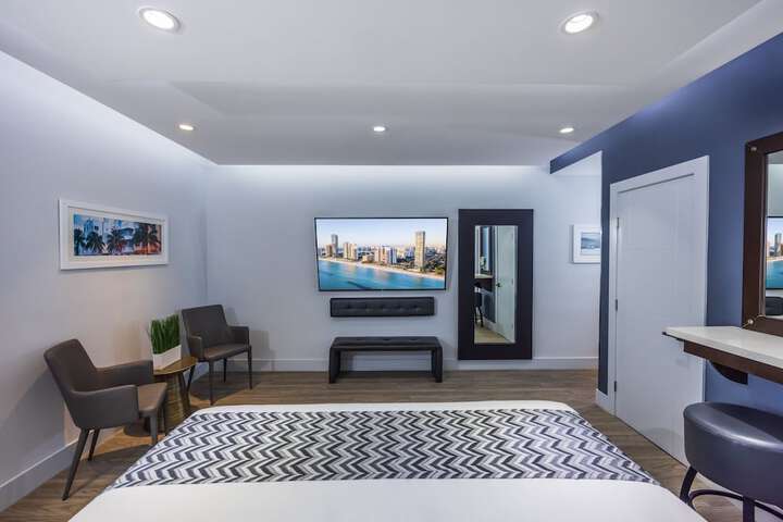 Room 52 of 81