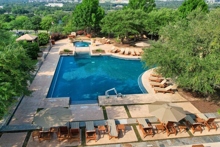 Pool 21 of 275