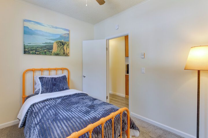 Oregon Getaway by Willamette National Forest!