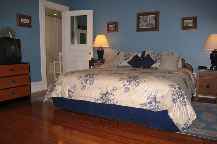 CEDARS AND BEECHES BED & BREAKFAST INN