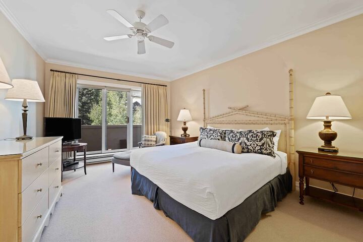 Room 15 of 34