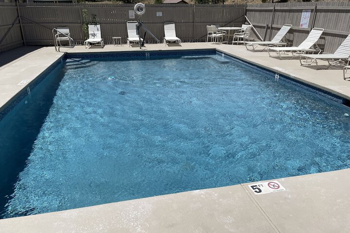 Pool 5 of 38