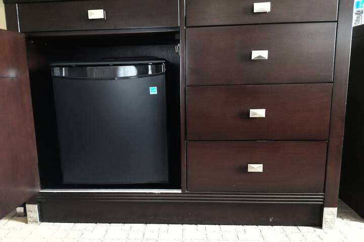 Room 14 of 38