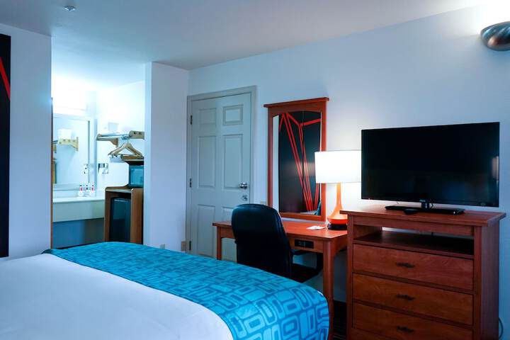 Room 50 of 76
