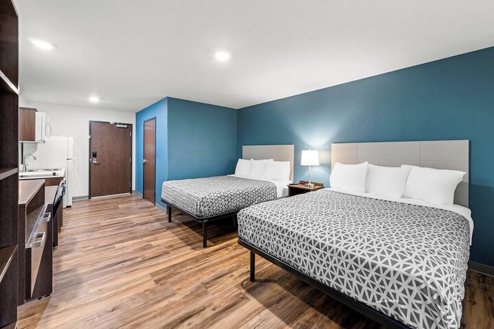 Room 9 of 20