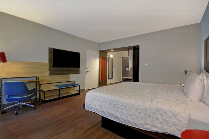 Room 19 of 33