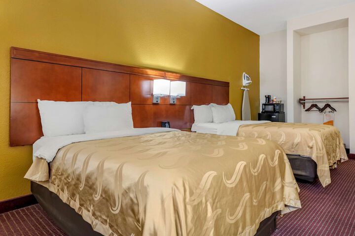 Room 34 of 58