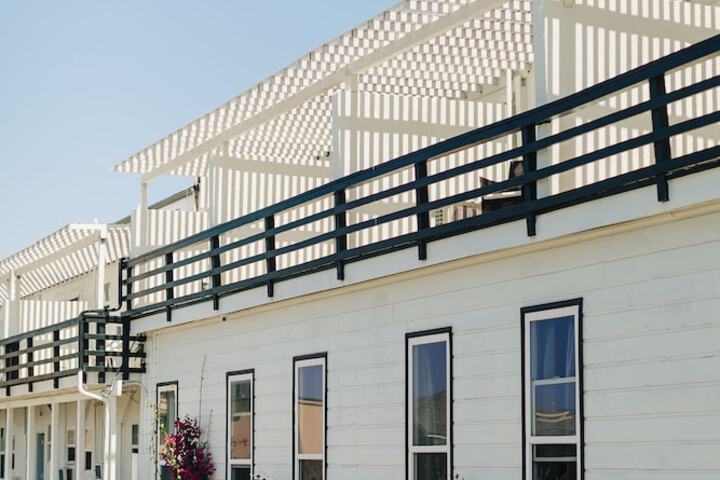 Laguna Cove Hotel