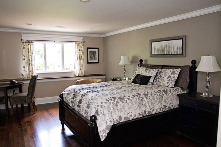 Wishmaker House B & B