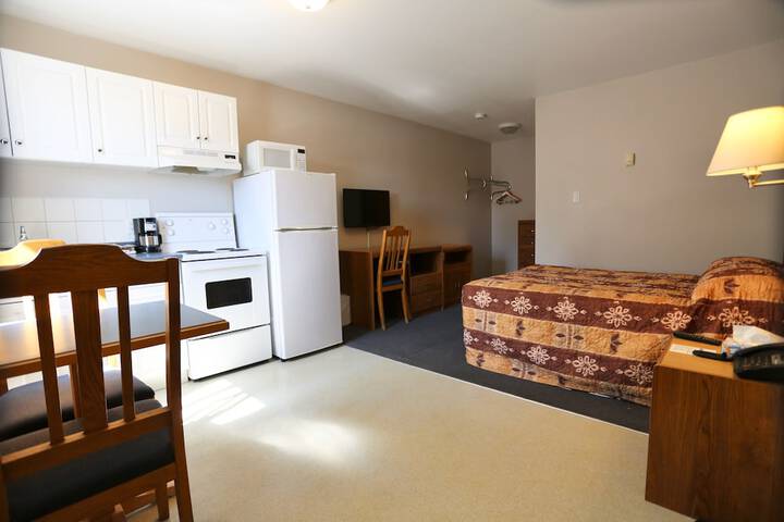 Room 3 of 12