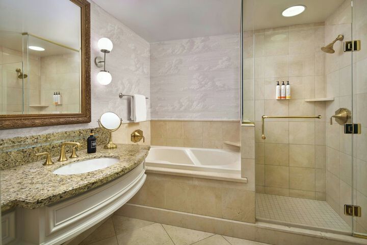 The Carlton Hotel Atascadero – Paso Robles, a Tribute Portfolio Hotel