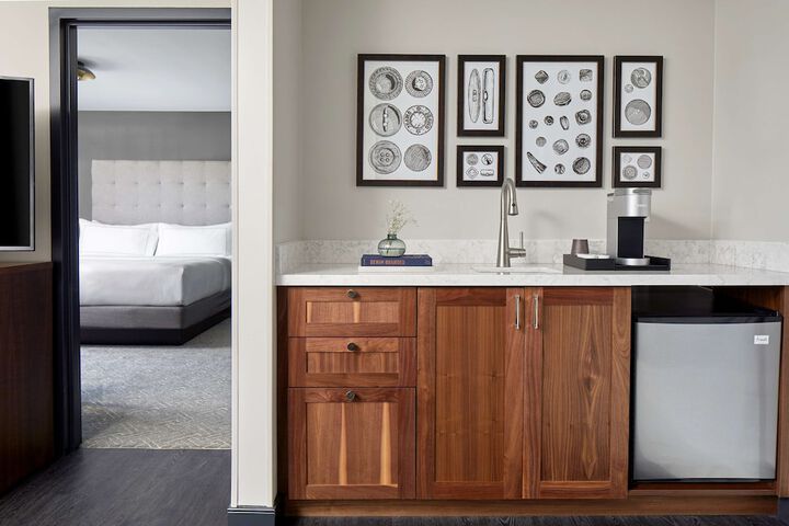Cumberland House Knoxville Tapestry Collection by Hilton