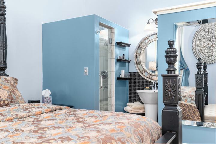 Room 6 of 43
