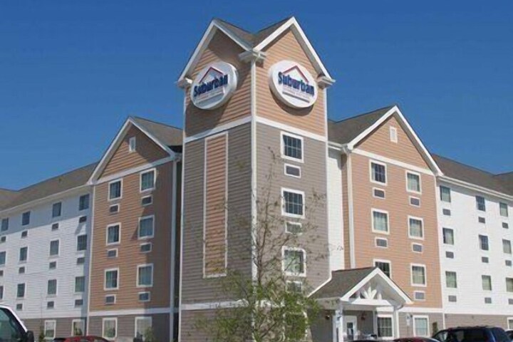 Suburban Studios Near Camp Lejeune