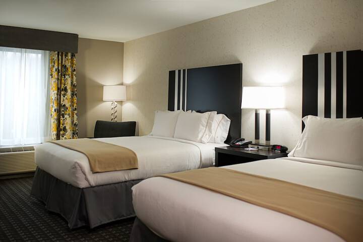 Room 14 of 30
