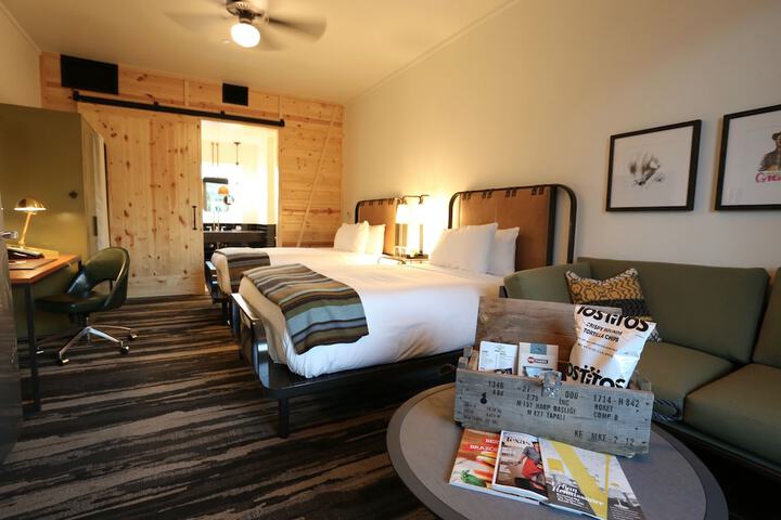 Cavalry Court by Valencia Hotel Collection