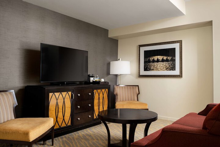 The Inn at Penn a Hilton Hotel