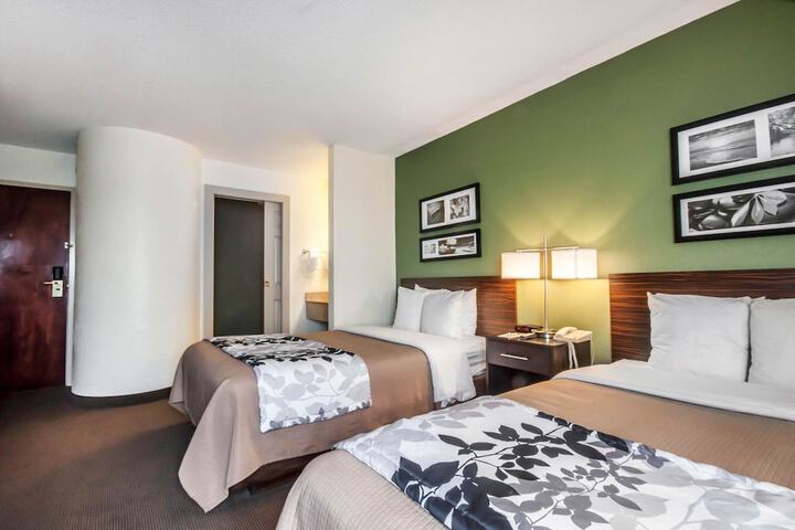 Room 16 of 27