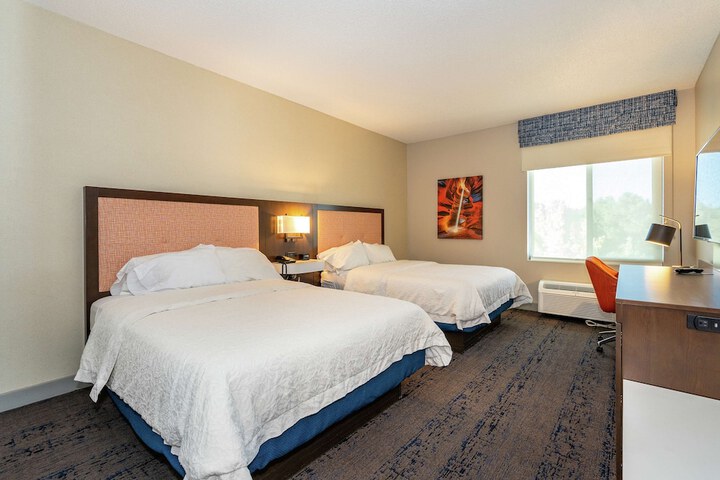 Room 14 of 36