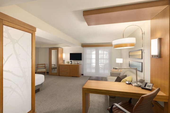 Hyatt Place Phoenix / Chandler-Fashion Center