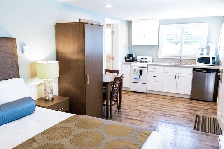 Room 65 of 138