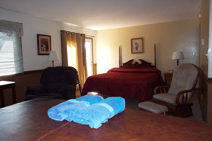 Room 28 of 47