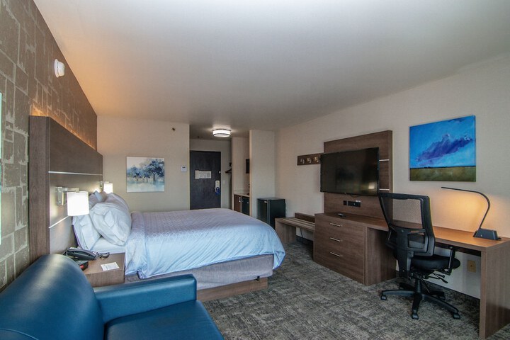 Room 43 of 56