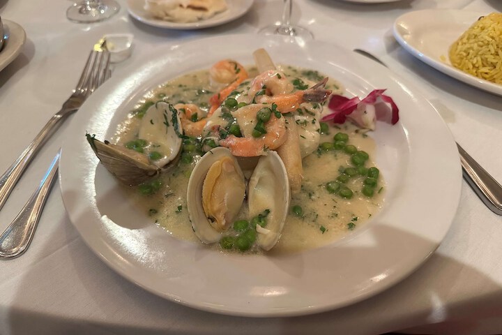 Dining 20 of 30
