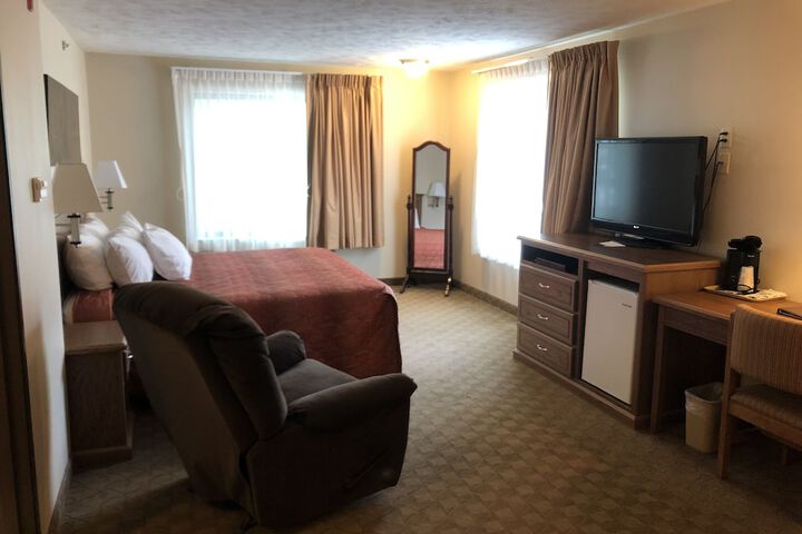 Room 9 of 35