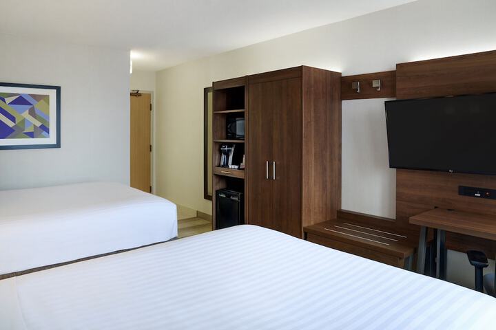 Room 54 of 73