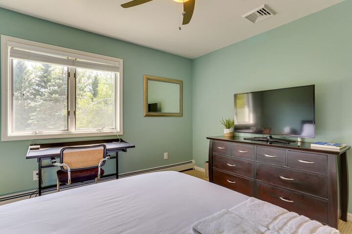 Warwick Vacation Rental w / Private Yard & Fire Pit