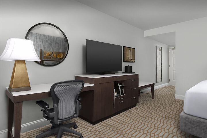 Virginia Crossings Hotel Tapestry Collection by Hilton