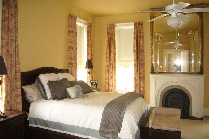 Room 25 of 32